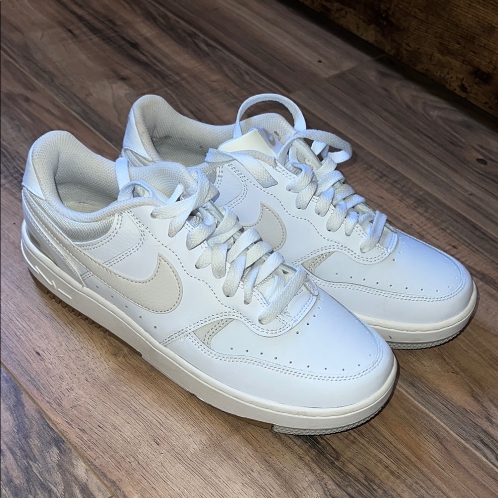 Nike Women’s White Sneakers